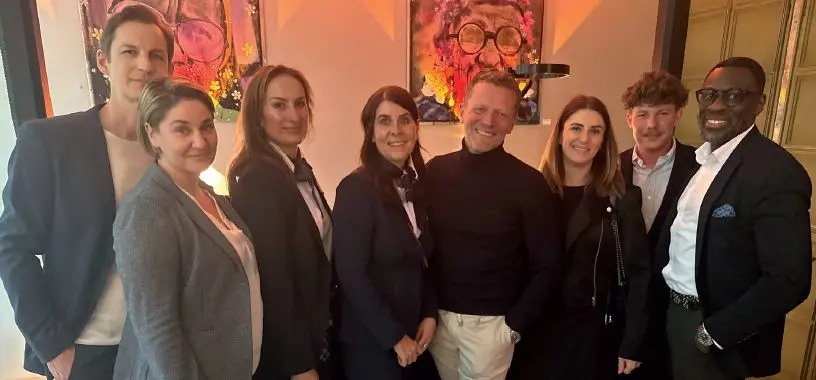 Three partners organized a great evening in the sales villa in Göggingen: Max54 Gallery, von Poll Immobilien and the Porsche Center Augsburg.