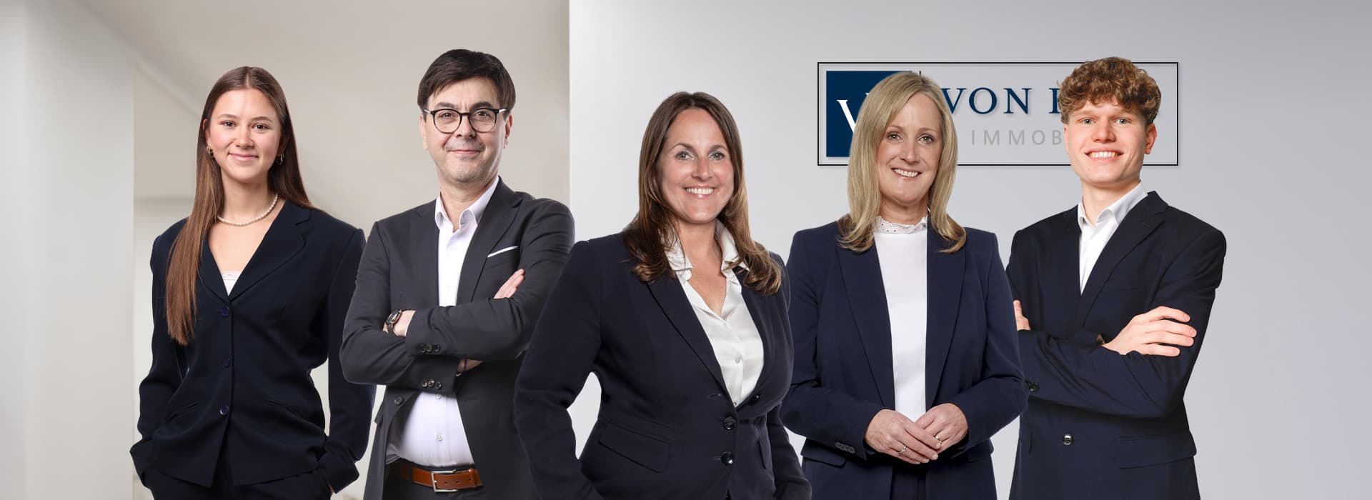 VON POLL IMMOBILIEN - Ingatlanügynök Krefeld - Csapatkép