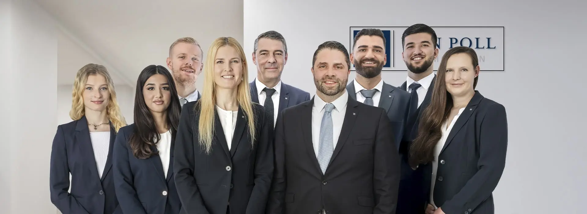 VON POLL IMMOBILIEN - Agente inmobiliario Gräfelfing - Foto de equipo