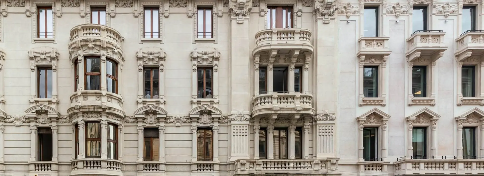 VON POLL IMMOBILIEN - Ingatlanügynök Milánó - Csapatkép