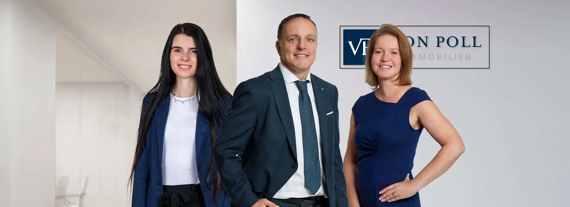 VON POLL IMMOBILIEN – Agencia inmobiliaria de Senftenberg – Foto de equipo