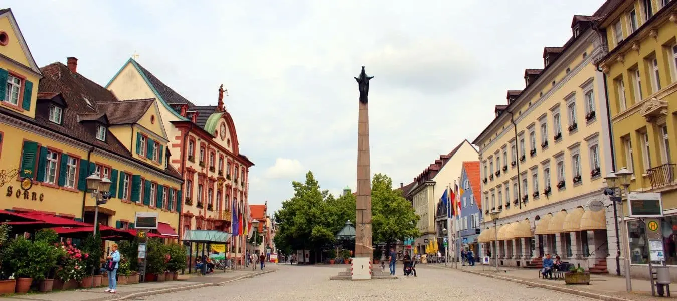 Offenburg Altstadt mit Ursulasäule