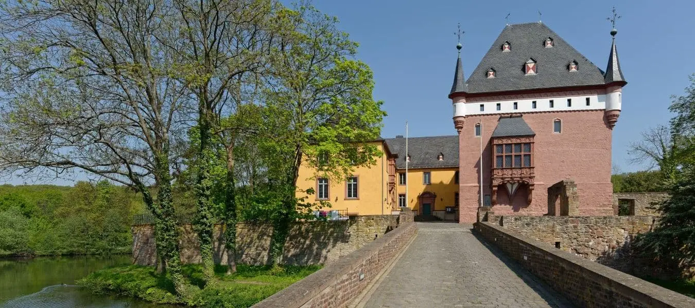 Schloß Burgau in Düren
