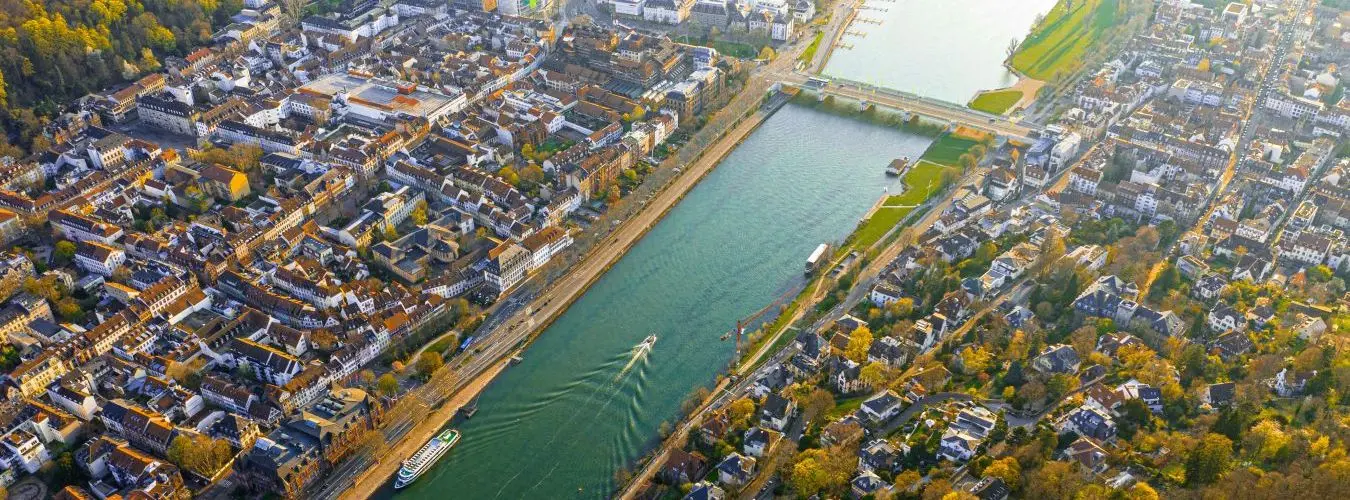 Luftbild von Bonn mit Blick auf den Rhein
