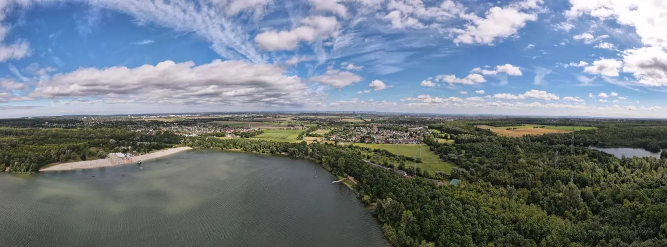 Luftbild des Otto-Maigler-Sees in Hürth