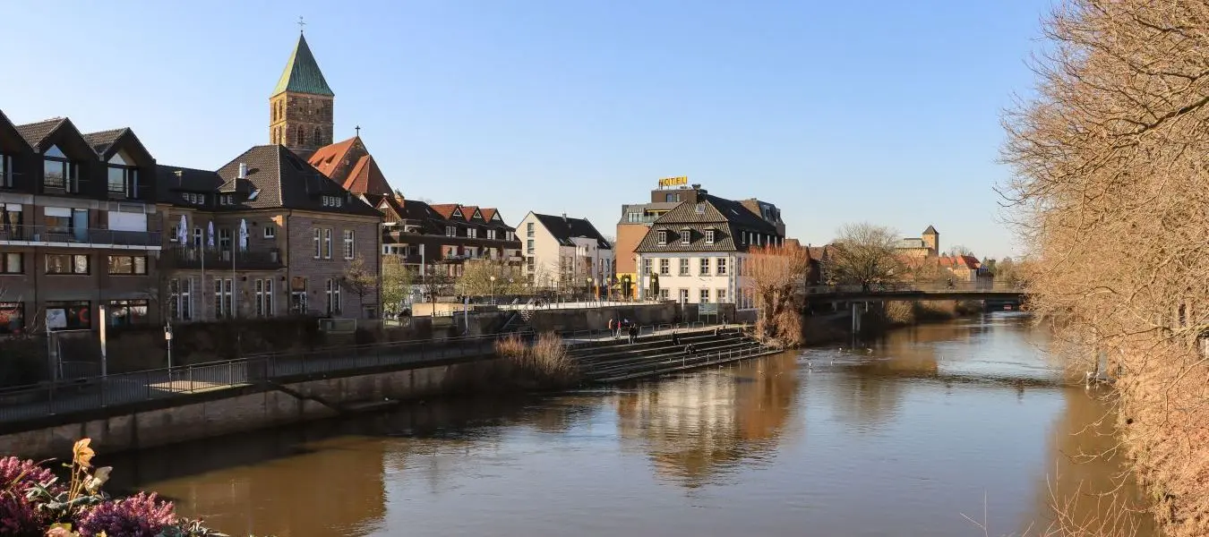 Rheine; Altstadtpanorama von der Emsbrücke 