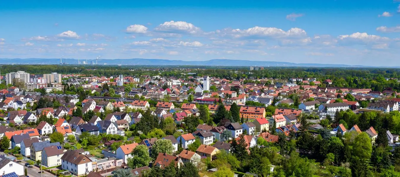 Luftaufnahme des Stadtbilds von Limburgerhof.
