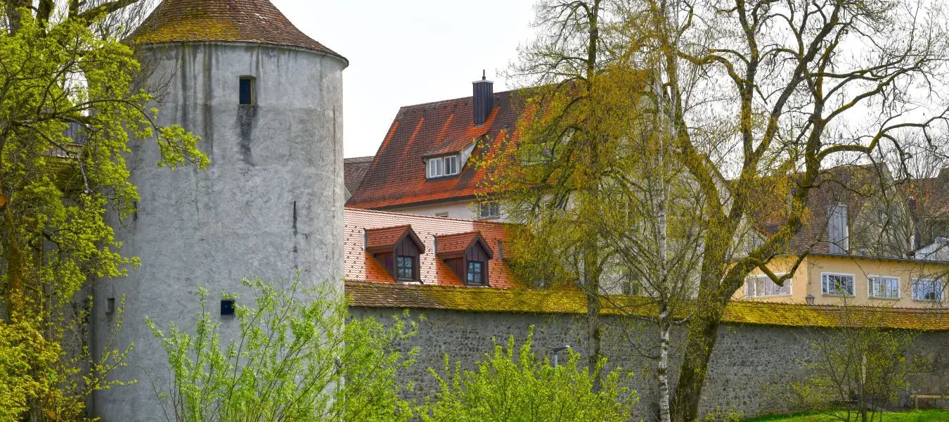 peicherturm und Stadtmauer von Isny im Allgäu
