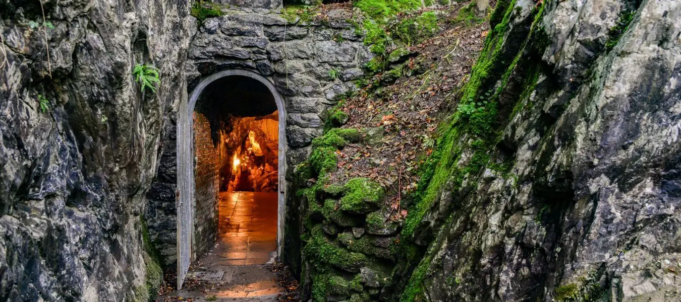 Höhlenausgang Bilsteinhöhle Sauerland