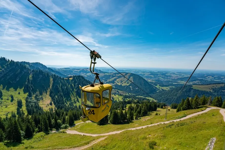Hündlebahn in Oberstaufen im Allgäu – Ausflugsziel und Bergpanorama