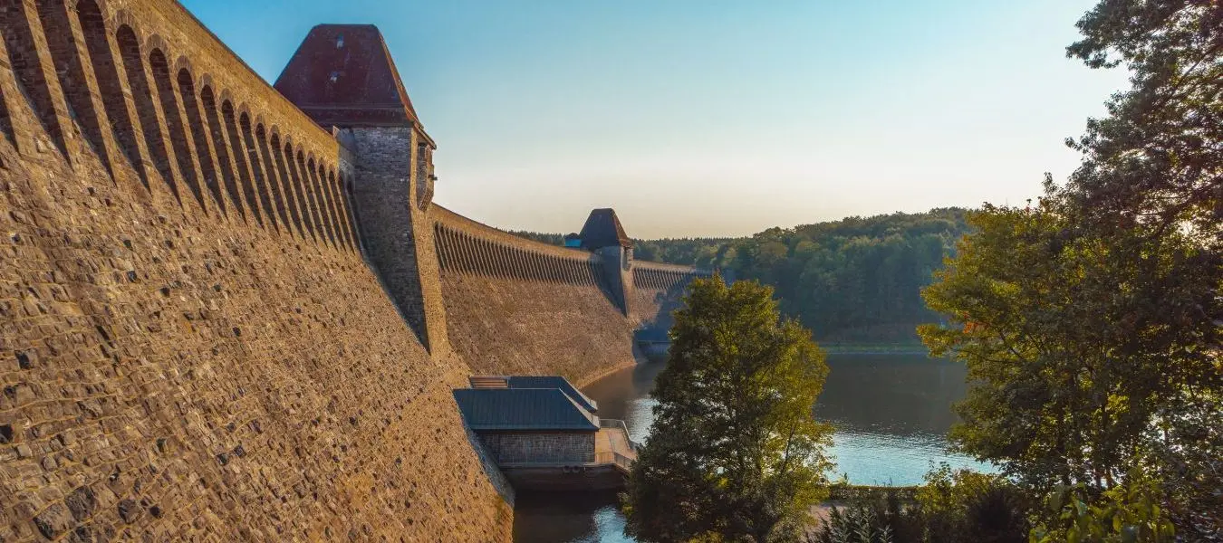 Möhnesee Staumauer im Sauerland