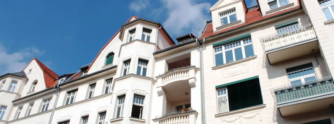 Immeuble d'habitation dans un quartier résidentiel